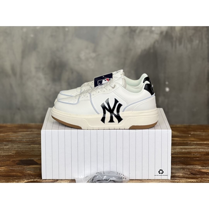 G*u*i sneakers